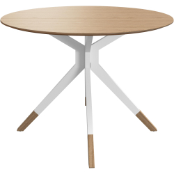 Rundt spisebord i eg