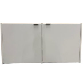 Reol i hvid med l�ger